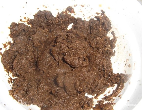 Слить воду, грибы перемолоть блендером.