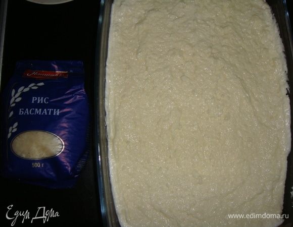 Выложить десерт в форму и убрать в морозильную камеру на 4–5 часов.