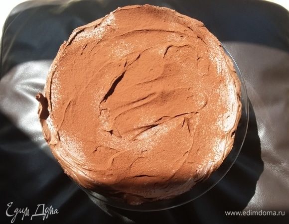 Перед подачей посыпать какао.