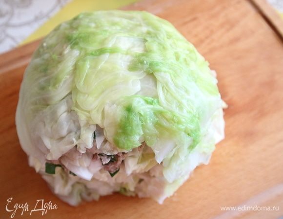 Соединить обе половинки в кочан.