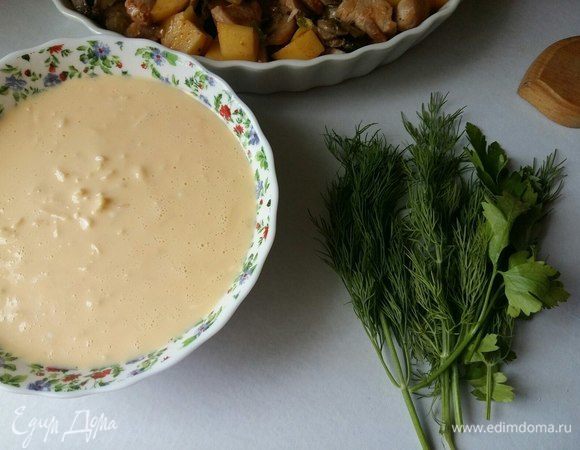 Зелень обмыть, обсушить бумажными полотенцами.