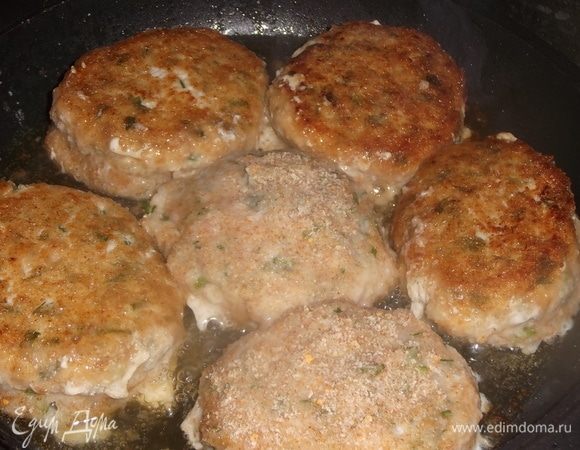 Жарить с двух сторон до готовности.