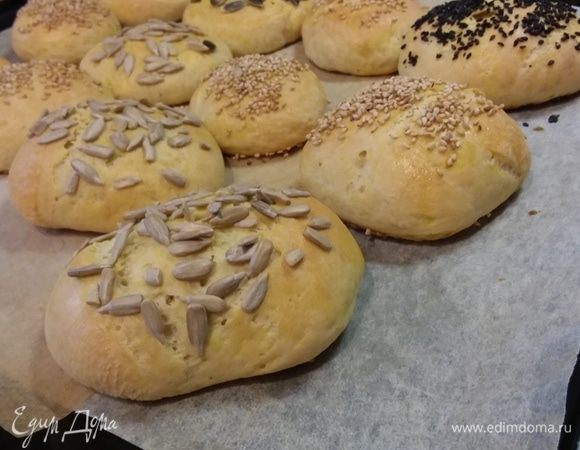 Выпекать в заранее разогретой до 180°C духовке 25–30 минут.