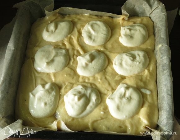 Повторяем снова — слой сырных шариков.