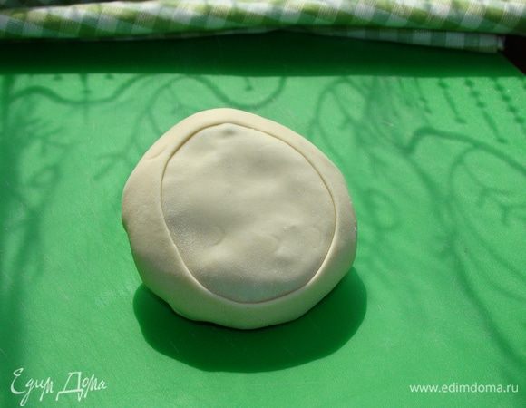 Хинкали перевернуть и верхнюю часть вывернуть.