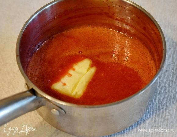 Добавить кусочек сливочного масла.