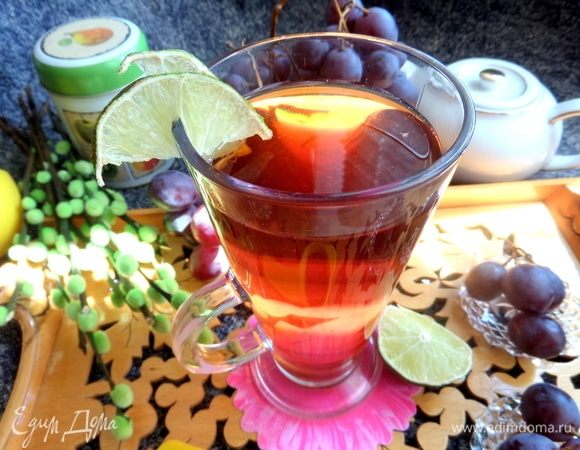 Долить кипятком до верха и снова настоять 3 минуты.