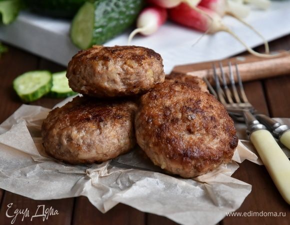Котлеты получаются сочные и пышные. Готовьте с удовольствием!