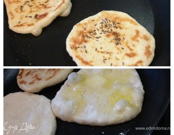 Выпекать лепешки на сухой горячей сковороде по 1 минуте с каждой стороны. Когда выложите лепешку масляной стороной на сковороду, не забудьте смазать маслом другую. Лепешки начинают пузыриться и преобретают золотистые подпалины. В этот момент их нужно перевернуть.