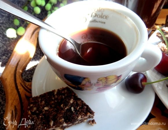 Цвет насыщенный бордовый. Пробуем!