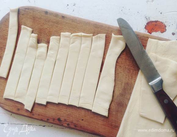 Режем пластинками 1–1,5 см.