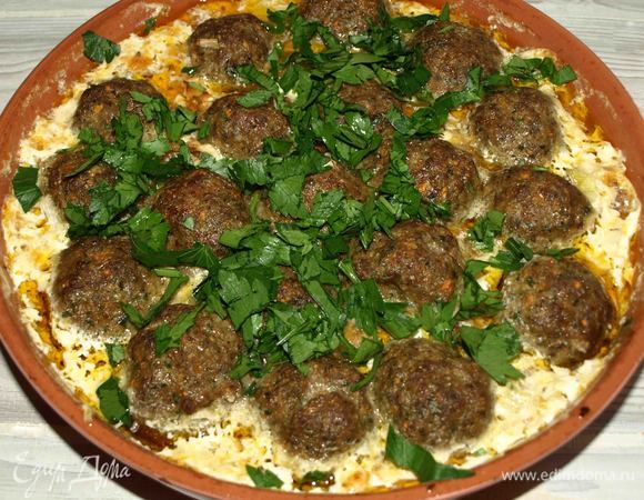 Посыпаем рубленой петрушкой.