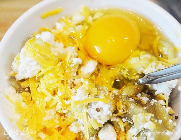 Затем яйцо.