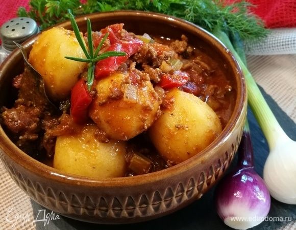 Подавать, щедро посыпав свежей зеленью.