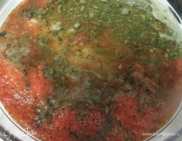 Добавить сахар, соль, уксус и растительное масло. Перемешать.