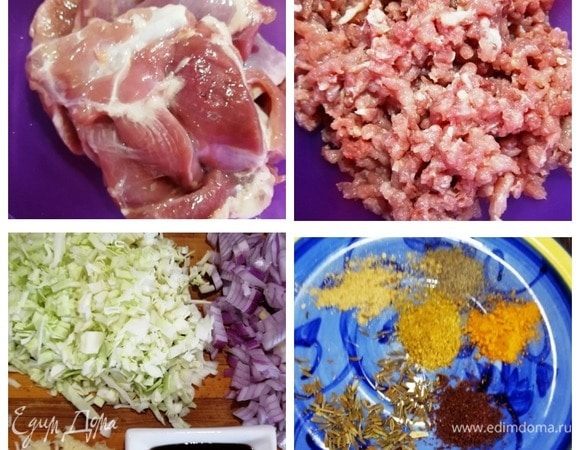 А пока приготовим начинку. Я использовала филе бедра индейки. Прокручиваем мясо на мясорубке. Тонко нарезаем капусту и лук. Подготовим все специи.