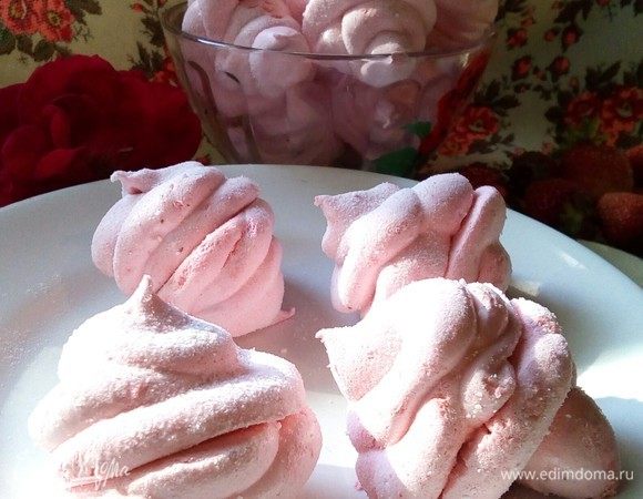 Сфотографировать красиво зефир — это большое искусство, которое я пока еще не постигла. Да и от солнышка трудно спрятаться, хотя и делала фото в 7 утра.