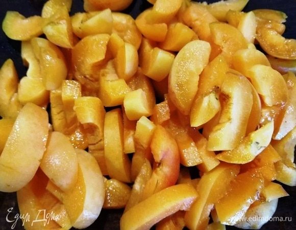 Нарезаем пластинками.