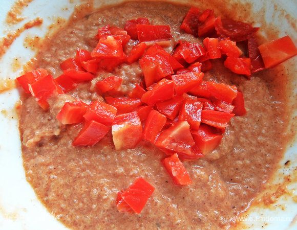 Добавила еще кусочки перца и щепотку тимьяна.