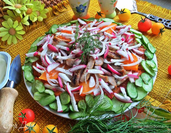 Посолить, поперчить. Посыпать укропом.