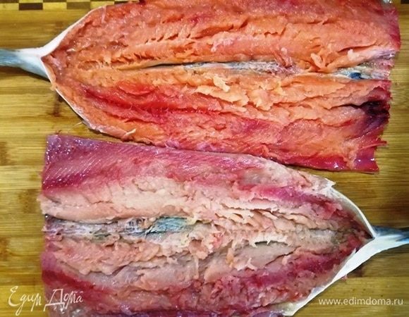 Получилось 2 вот таких пласта. Их хватит на 4 порции.