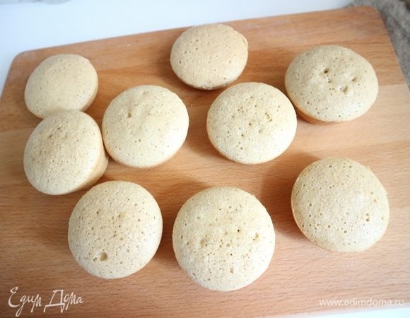 Вынуть из формочек.