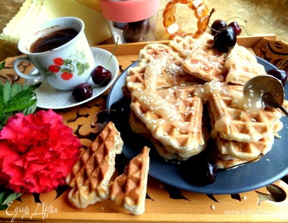 Это совсем небольшая порция, так что на большую компанию смело увеличивайте!