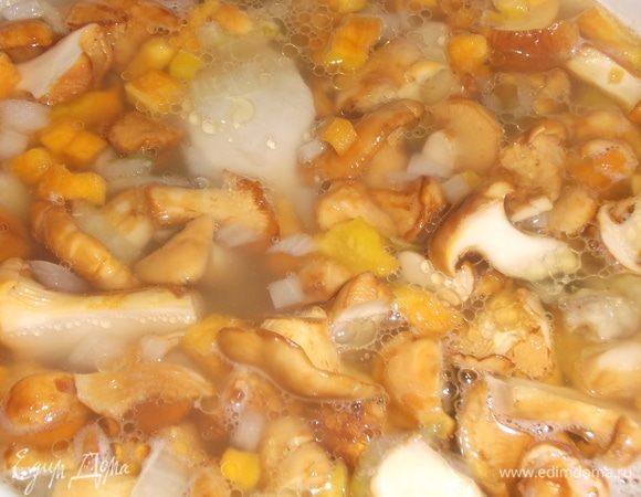 Засыпать грибы.