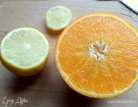 Заморозить прямо в кожуре на 3 часа минимум. Все манипуляции нужны, чтобы ушла горечь из кожуры.