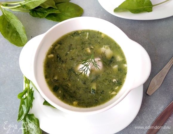 Холодник готов. Мне нравится подавать его с творожным сыром или сметаной. Угощайтесь!