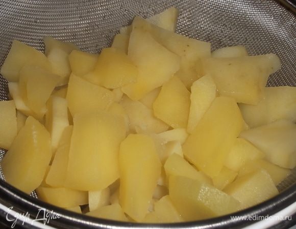 Откинуть на сито. Остудить.