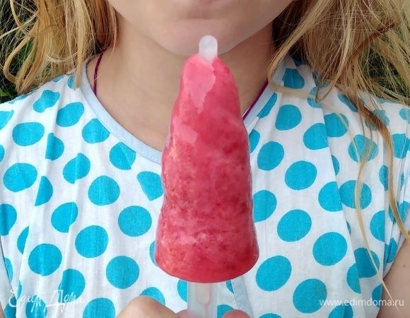 Единственный минус такого мороженого — оно быстро тает, но съели его раньше, чем это случилось. Хорошего настроения!