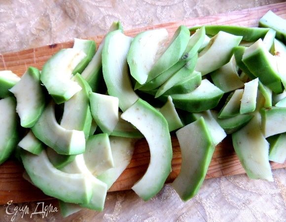 Очистить и поделить на слайсы.