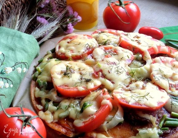 В духовке тоже такую пиццу можно попробовать запечь.