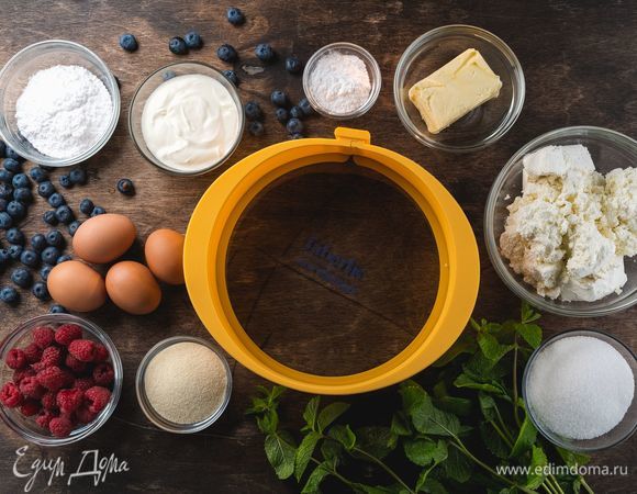 Для приготовления запеканки нам понадобятся следующие ингредиенты.