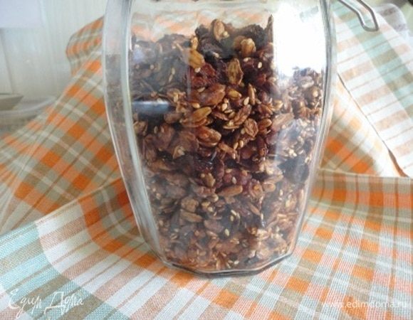 Остывшие мюсли хранить в закрытой банке.