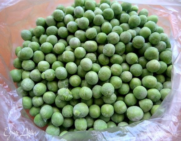 Горошек, можно сейчас свежий. Но у меня замороженный, не размораживать.