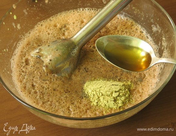 Вливаем масло, перемешиваем.