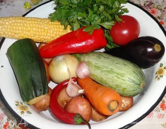 Подготовить необходимые овощи для приготовления рагу.