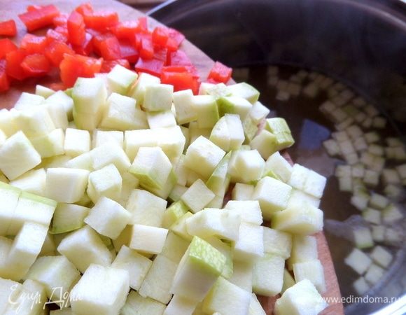 И вместе с кабачком отправить в бульон.