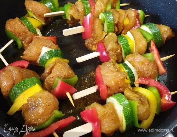 Обжарить на разогретом масле со всех сторон до золотистого цвета.