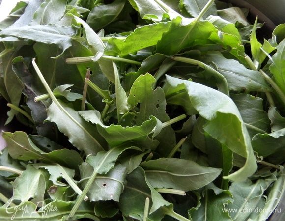 Щавель промыть, обсушить.