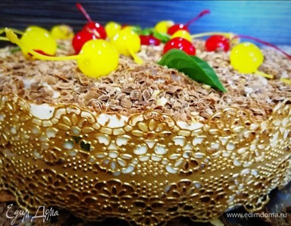 Бока торта украсим по желанию. У меня кондитерская лента.