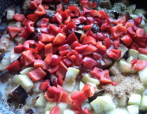 Высыпаем в конце в сковороду.