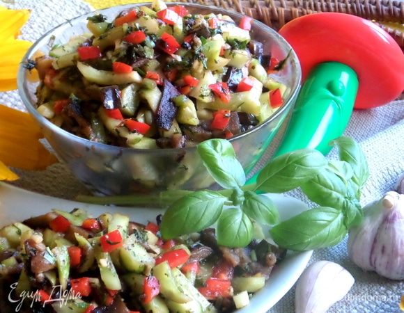 Можно дать настояться салатику.