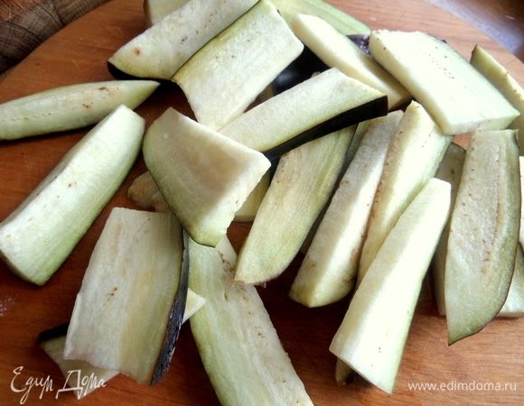 Дать стечь кусочкам, обсушить.