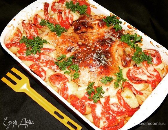 Готовое блюдо украсить зеленью и подавать к столу. Приятного аппетита!