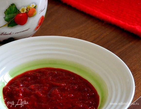 Доводим смесь до кипения и провариваем 3–5 минут. Ставим остывать.