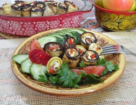 Подаем теплыми или холодными с зеленью и овощами.