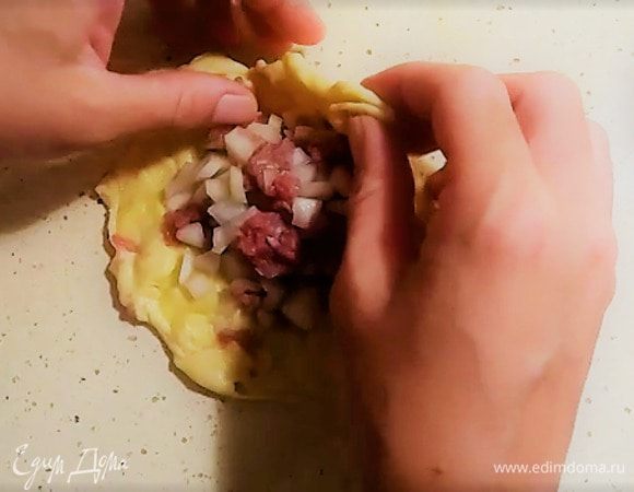 Формируем самсу.